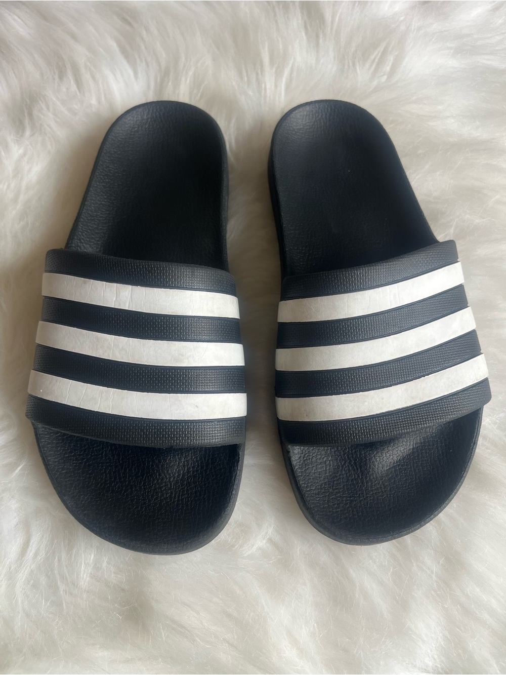 ADIDAS Classic Slides